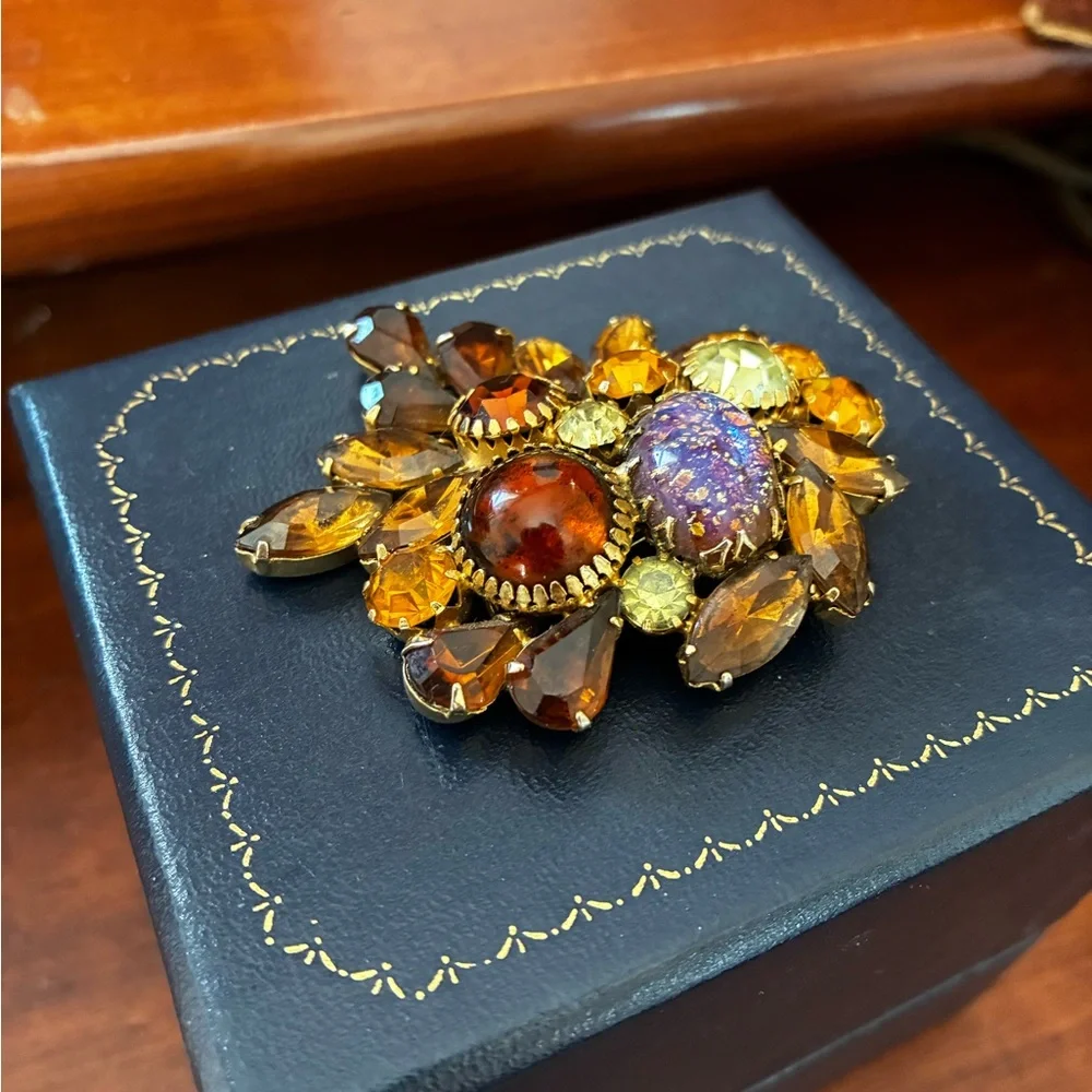 Vintage Floral Cluster Brooch – Juliana? Topaz Amber Yellow and Iridescent